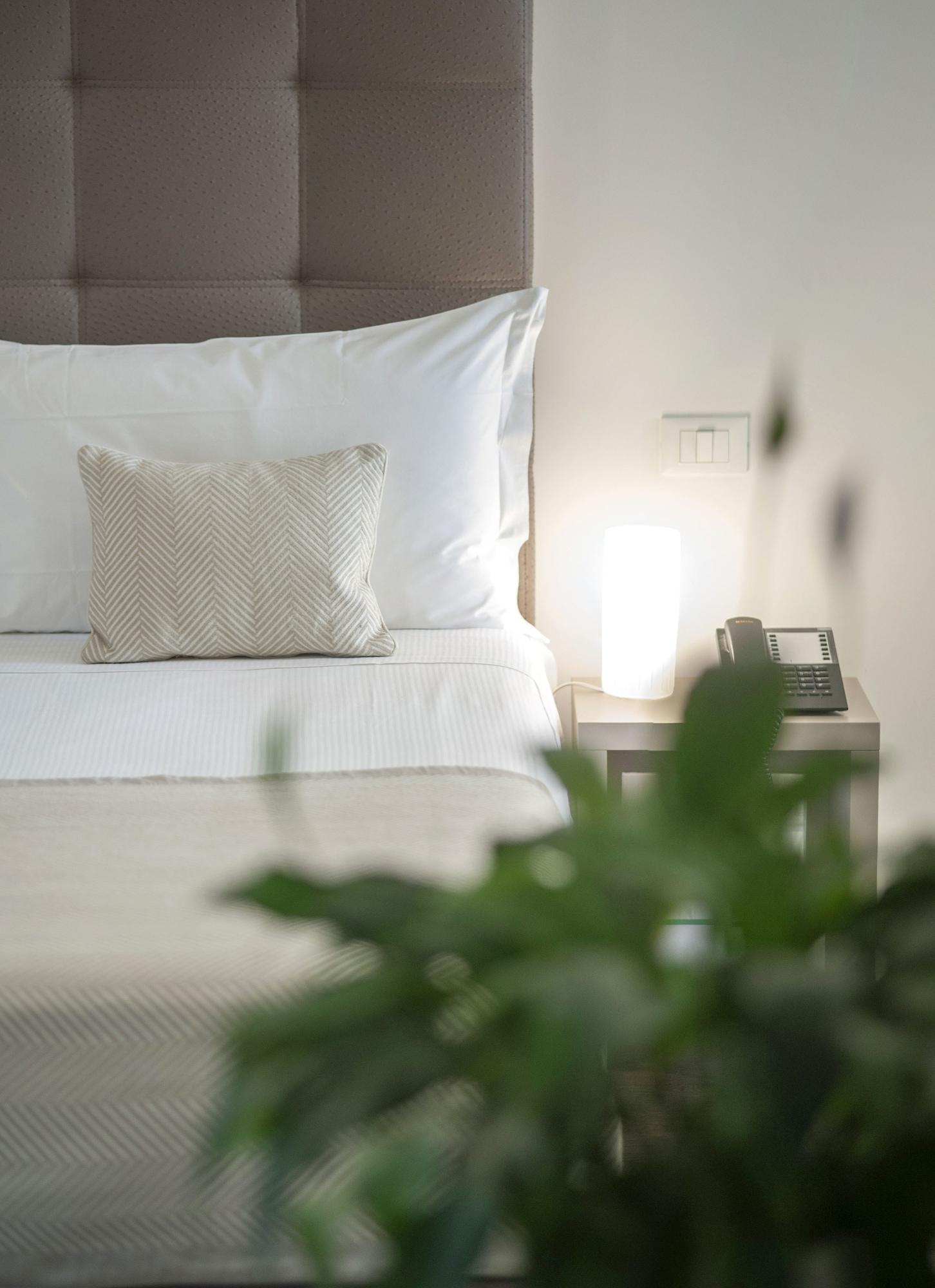 Hotel Studio Inn Centrale & Milano Urban Padel Екстериор снимка