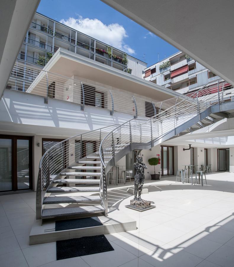Hotel Studio Inn Centrale & Milano Urban Padel Екстериор снимка